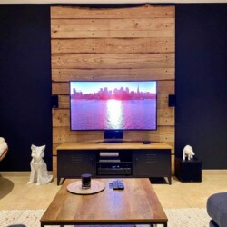 Mur en bois pour TV en Ardèche Mur en bois pour TV en Ardèche