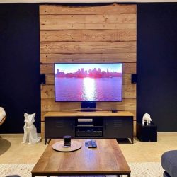 Mur en bois pour TV en Ardèche Mur en bois pour TV en Ardèche