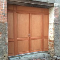 Porte d'entrée en bois massif à Saint Galmier Porte d'entrée en bois massif à Saint Galmier